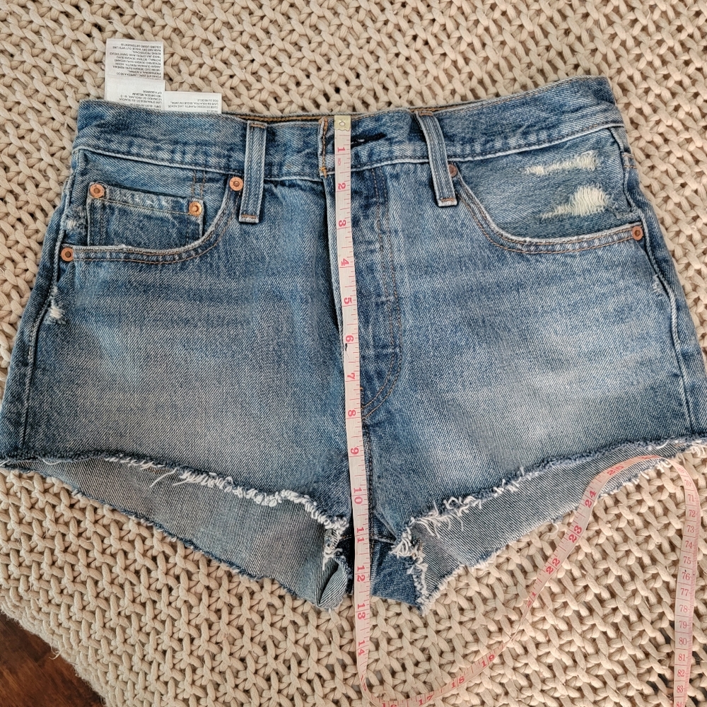 Levis micro denim short - Picture 3 of 3